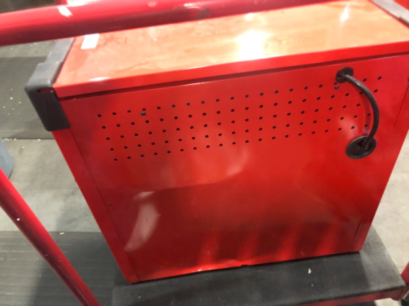 Photo 3 of ***  SEE PICTURES MINOR SCRACHES *** CRAFTSMAN 2000 Series 26-in W x 19.75-in H 5-Drawer Steel Tool Chest (Red)