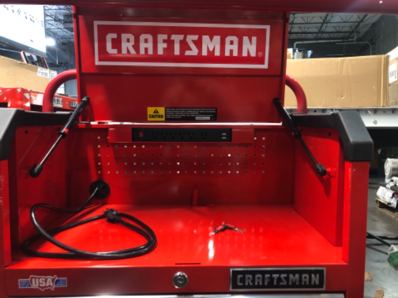 Photo 4 of ***  SEE PICTURES MINOR SCRACHES *** CRAFTSMAN 2000 Series 26-in W x 19.75-in H 5-Drawer Steel Tool Chest (Red)