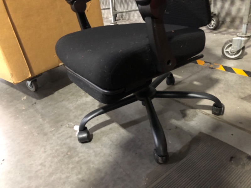 Photo 3 of **MAJOR DAMAGE FOOT REST DOES NOT WORK**
Ergonomic Office Chair, Reclining Office Chair Desk Chair with Foot Rest