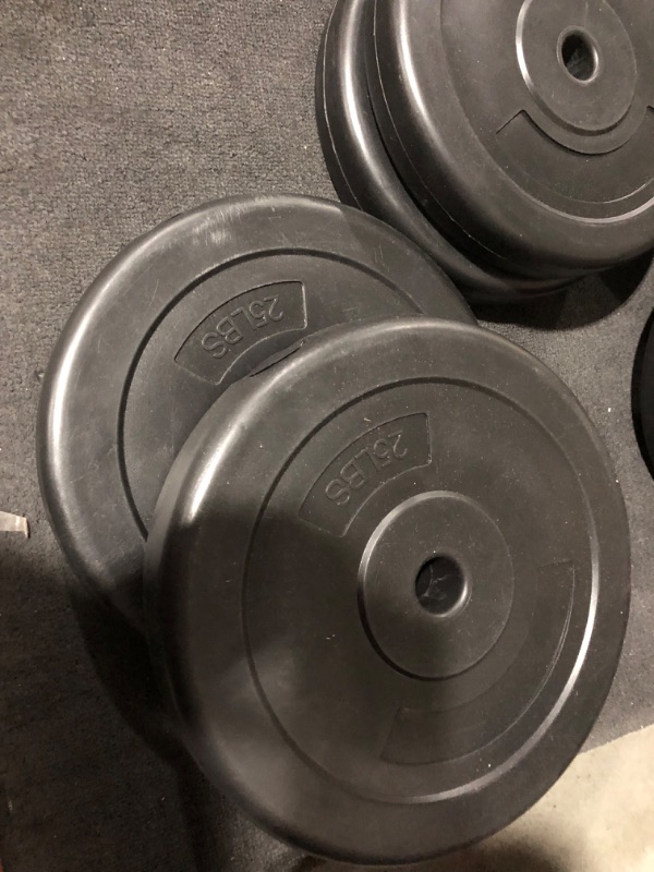 Photo 4 of ***USED***
Signature Fitness 100-Pound Weight Set for Home Gym with Six Plates and 1x 5FT Standard Barbell with Locks Black