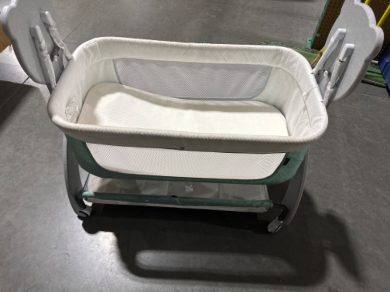 Photo 2 of ***READ NOTES***Dream on Me Cub Portable Bassinet in Mint,