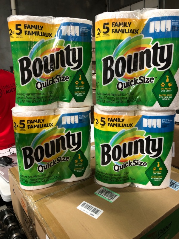 Photo 3 of Bounty Quick Size Paper Towels, White, 4 Packs Of 2 Family Rolls = 8 Family Rolls