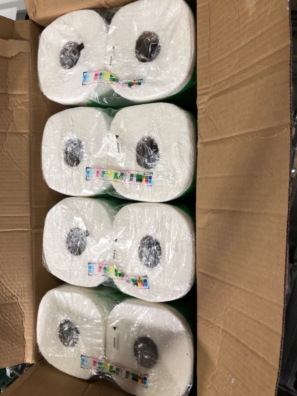 Photo 1 of Bounty Quick Size Paper Towels, White, 4 Packs Of 2 Family Rolls = 8 Family Rolls