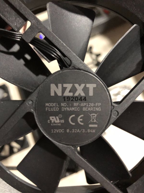 Photo 6 of ***DAMAGED - UNTESTED - USED - SEE NOTES***
NZXT Kraken RL-KR360-B1 360mm AIO CPU Liquid Cooler, with 3 Fans, Black