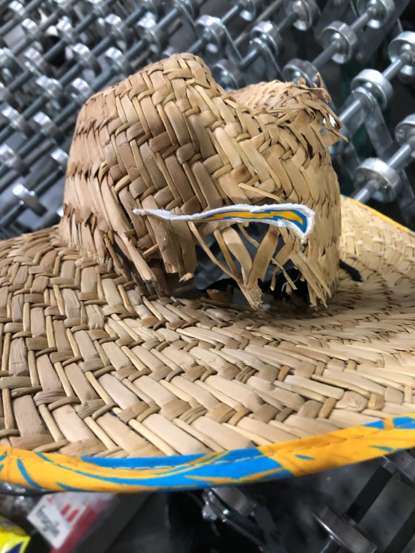 Photo 2 of *SEE PHOTOS* *MAJOR DAMAGE* foco Men's NFL Team Logo Floral Lifeguard Beach Straw Sun Hat