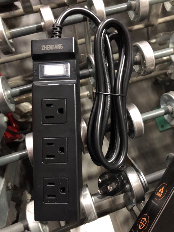 Photo 2 of Outdoor Power Strip Weatherproof, Waterproof Surge Protector with 3 Outlets, 6 FT Extension Cord