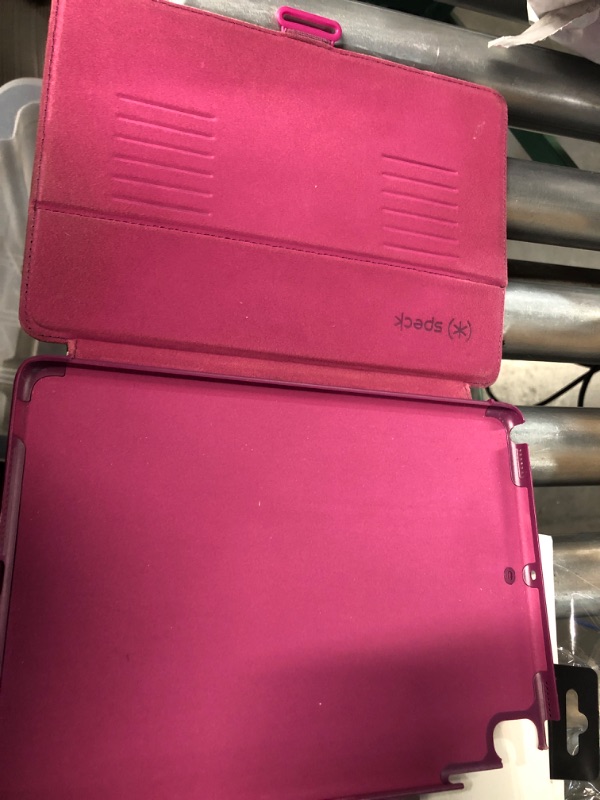 Photo 3 of LOOKS USED**
Speck Balance Folio 9.7-inch iPad Cases Syrah Purple/Magenta Pink