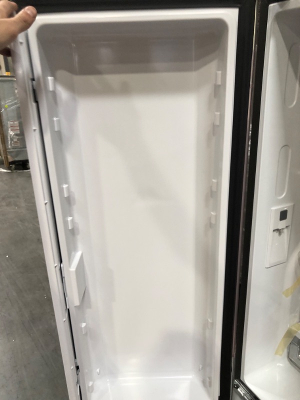 Photo 6 of [Minor damage] GE - 27 cu. ft. French Door Refrigerator in Fingerprint Resistant Stainless Steel