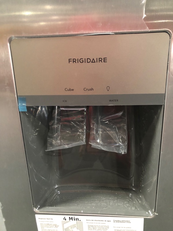Photo 10 of [Minor Damage] Frigidaire 25.6-cu ft Side-by-Side Refrigerator with Ice Maker (Fingerprint Resistant Stainless Steel) 