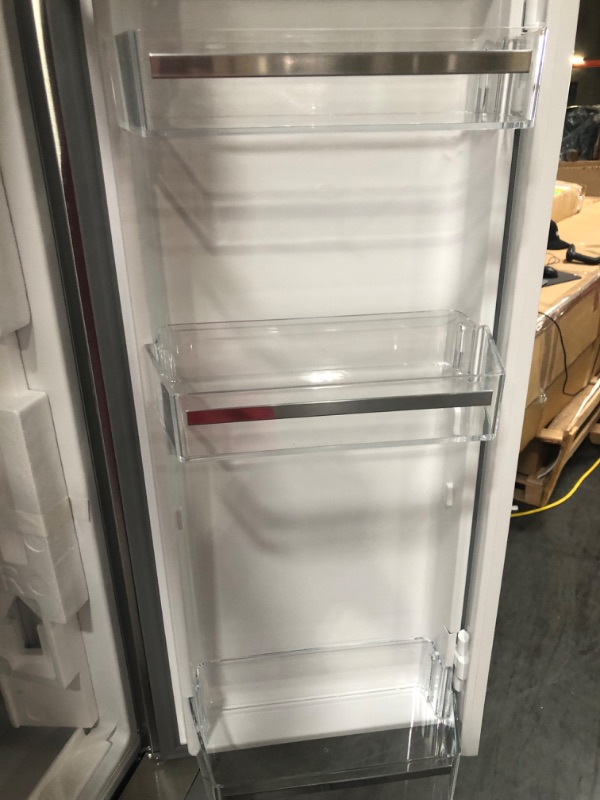 Photo 17 of Bosch 36" 500 Series French Door Bottom Mount Refrigerator