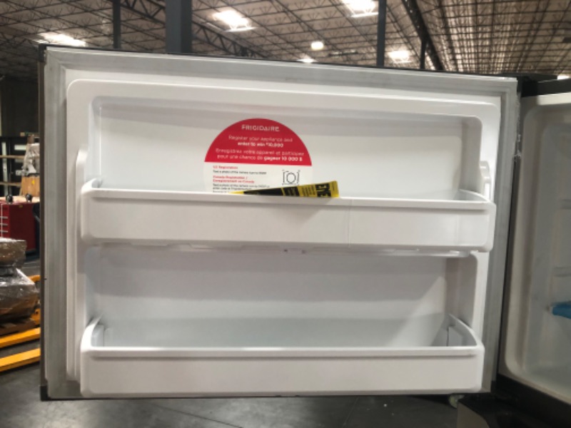 Photo 8 of [Minor Damage] Frigidaire 18.3 Cu. Ft. Top Freezer Refrigerator