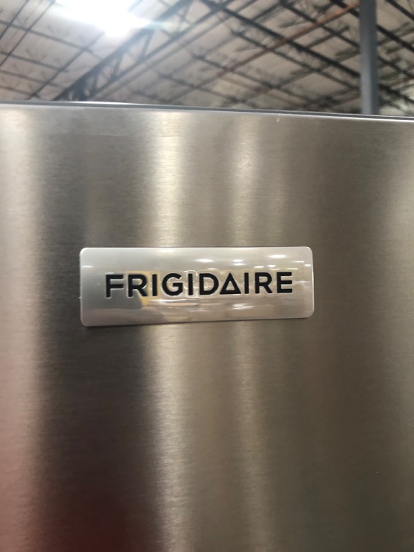 Photo 9 of [Minor Damage] Frigidaire 18.3 Cu. Ft. Top Freezer Refrigerator