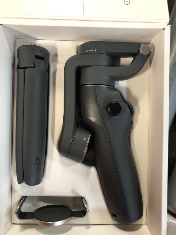 Photo 2 of DJI Osmo Mobile 6 Smartphone Gimbal