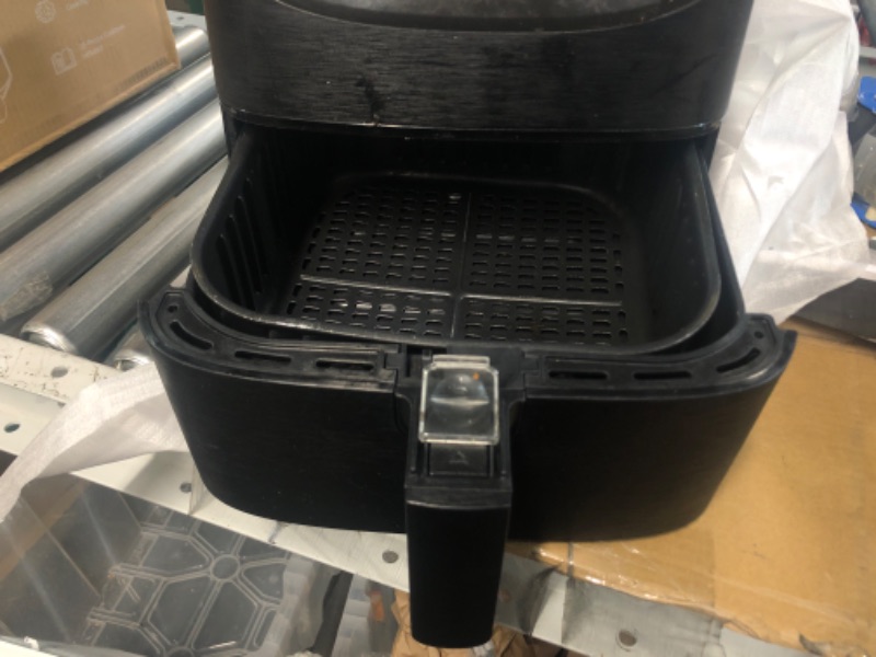 Photo 1 of *USED* MINOR CHIP ON CORNER OF BACK SIDE*****COSORI Air Fryer,