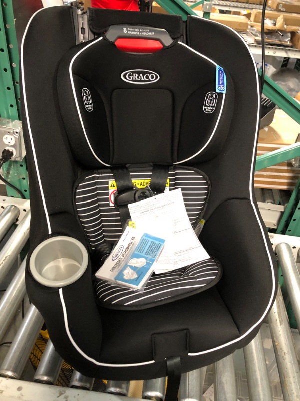 Photo 3 of Graco Admiral 65 Convertible Car Seat, Studio