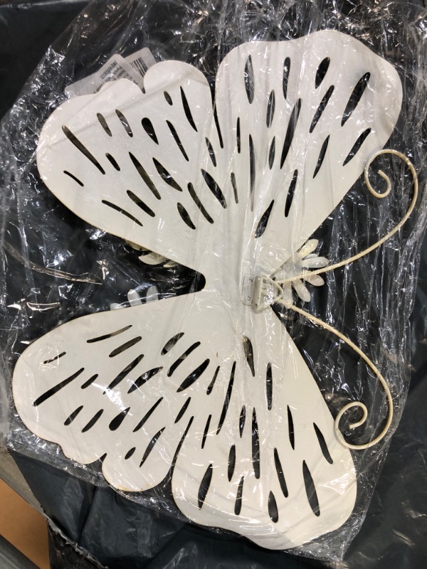 Photo 1 of 12IN HANGING WHITE BUTTERYFLY DECOR