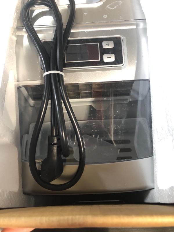 Photo 3 of * USED * PARTS ONLY, NON-FUNCTIONAL**
Frigidaire 40 lbs Countertop Clear Square Ice Maker - Stainless Steel