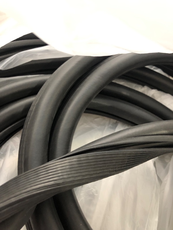 Photo 1 of 15FT D SEAL PINCH RUBBER SEAL 