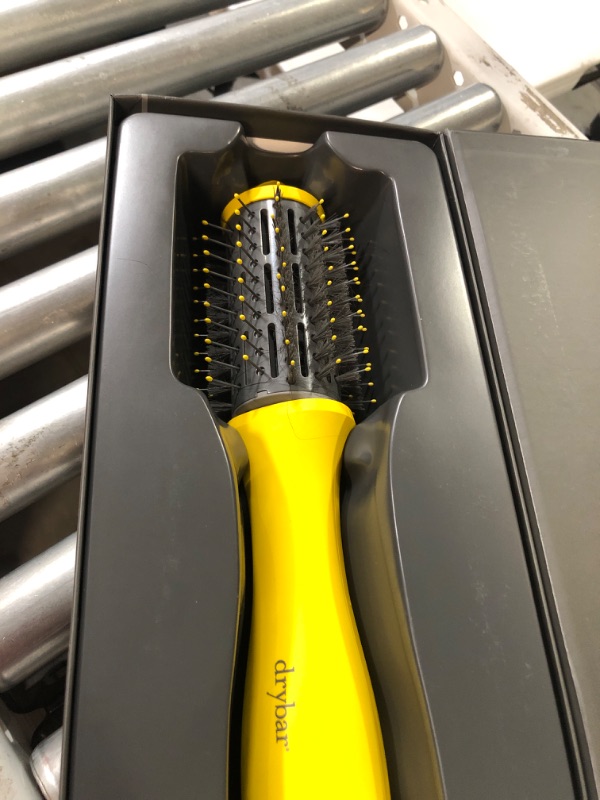 Photo 2 of * USED * 
Drybar Single Shot Round Blow Dryer Brush | Style, Dry, Brush in One Step (2.25 in)