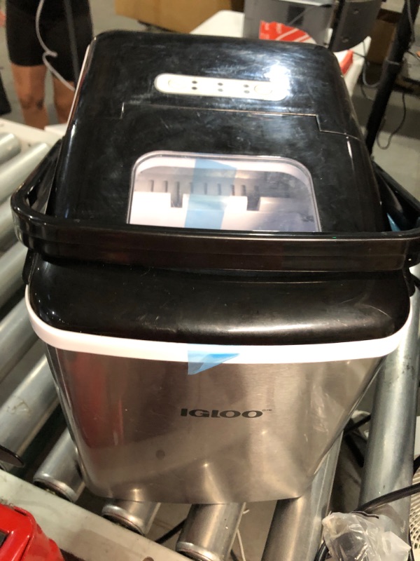 Photo 1 of * USED*
Igloo 26 Lb Self Cleaning Ice Maker with Carrying Handle