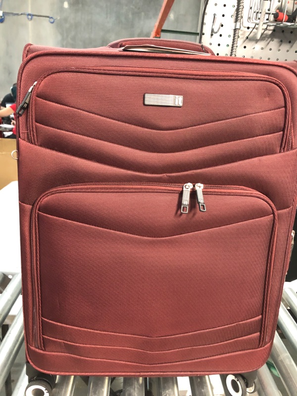 Photo 2 of *USED* it luggage Intrepid 27" Softside Checked 8 Wheel Expandable Spinner with TSA Lock, Dark Red 