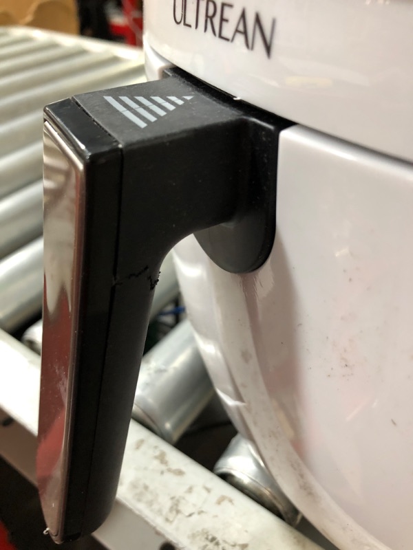 Photo 1 of * DAMAGED * 
Ultrean 5.8 Quart Air Fryer, Large Family Size Electric Hot Air Fryers Oilless Cooker with 10 Presets, Digital LCD Touch Screen, Nonstick Basket, 1700W, UL Listed (White)