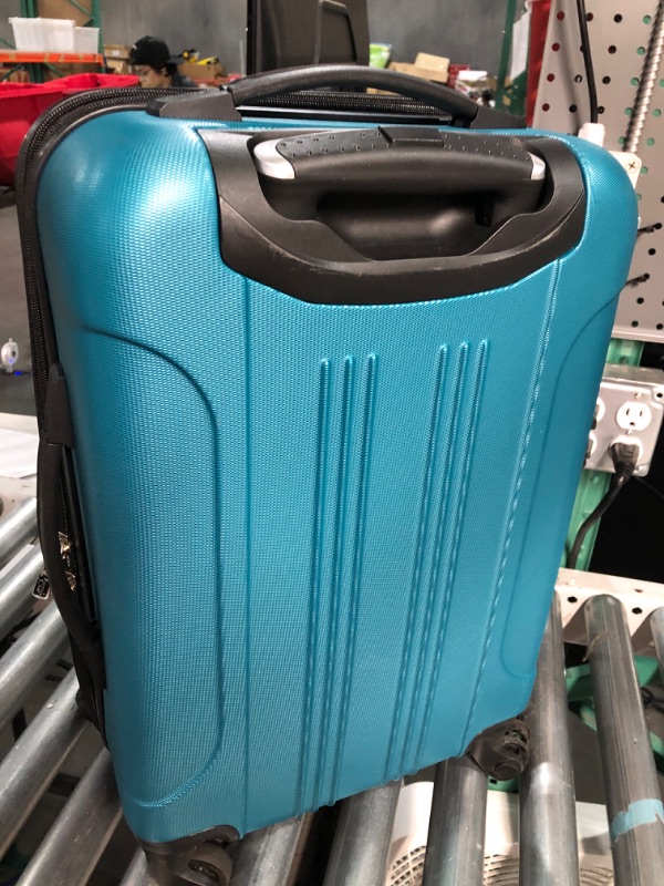 Photo 2 of * USED * **WHEEL DESTROYED, UNABLE TO ROLL**
Travelers Club Chicago Hardside Expandable Spinner Luggage, Teal, 20" Carry-On Teal 20" Carry-On