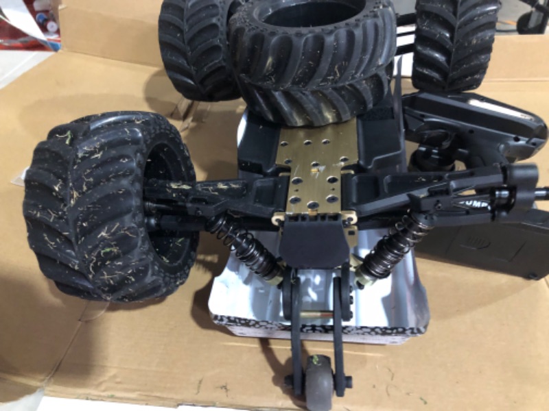 Photo 6 of * USED * MINOR SCRAPES * 
1:10 Scale Remote Control Car Truck, 80+ KM/H High Speed RTR RC Truck, 2.4GHZ Radio Controlled Electric RC Car, 4WD 4x4 Off Road Monster Truck for Adults, IPX7 Waterproof Racing Vehicle Truck
