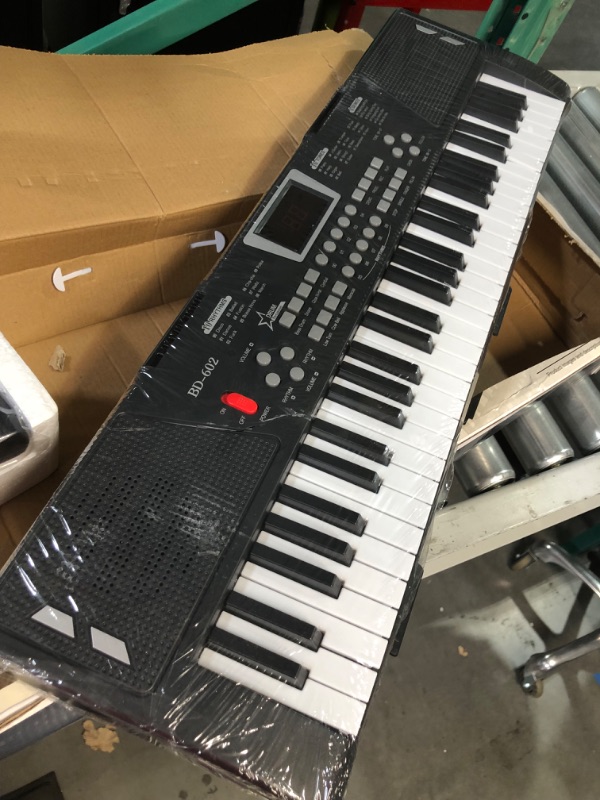 Photo 2 of [notes!] UIOTYO 61 keys piano keyboard