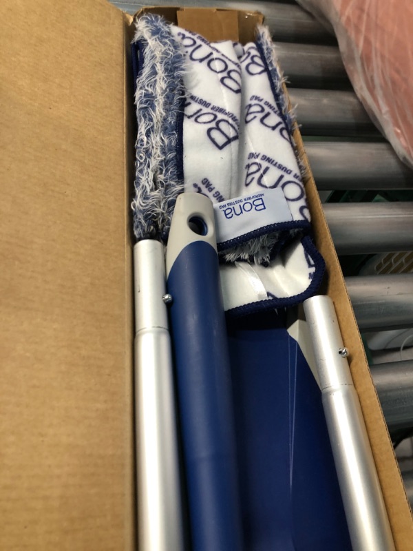 Photo 3 of **DEFECTIVE, MOP HANDLE DOES NOT CONNECT WITH MOP HEAD** Bona Premium Microfiber Floor Mop for Dry and Wet Floor Cleaning