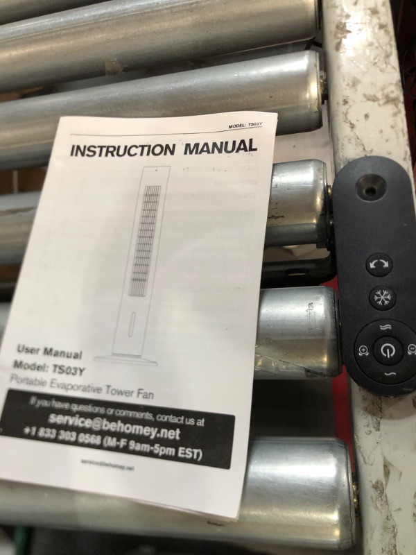 Photo 4 of * item leaks * sold for parts or repair *
TEMEIKE 3-IN-1 Evaporative Air Cooler, 35'' Windowless Air Conditioner Portable for Room 