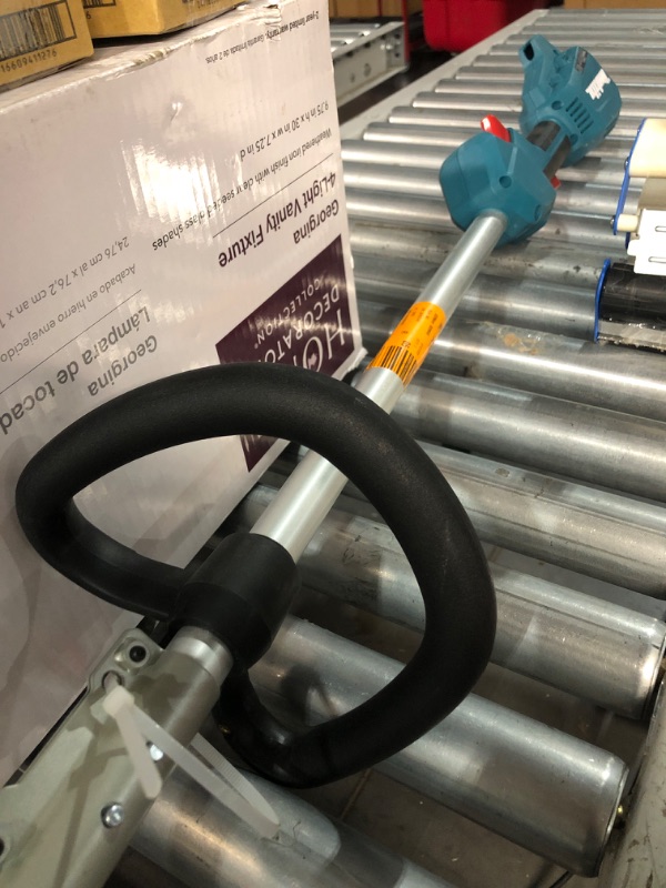 Photo 1 of makita grass cutter