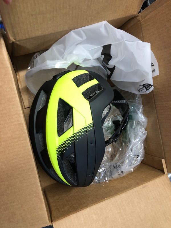 Photo 2 of ***USED - MISSING REFLECTIVE LIGHT***
Adult Bike Helmet with Visor and Goggles for Men Women Mountain Road Bicycle Helmet Rechargeable Rear Light Cycling Helmet, For Heads with 22.4-24 Inch Diameter
