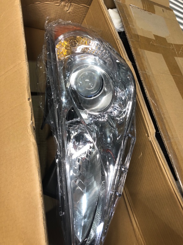 Photo 6 of LABLT Headlights/Lamps Replacement Projector Headlight Clear Lens Amber Corner ABS Plastic Polycarbonate Lens Fit for 11-14 Hyundai Sonata