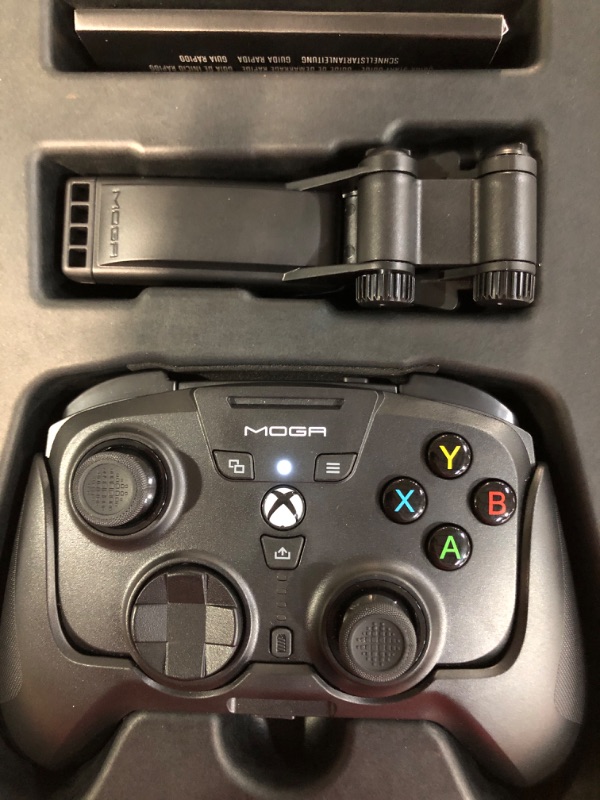 Photo 4 of * item incomplete * missing type -c charger *
PowerA MOGA XP-ULTRA Multi-Platform Wireless Controller for Mobile, PC and Xbox Series X|S