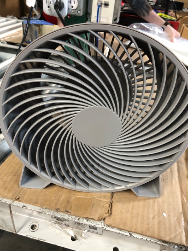 Photo 1 of 8inch desk fan