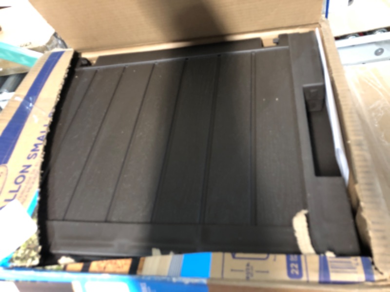 Photo 2 of [READ NOTES]
Suncast 22-Gallon Small Deck Box 