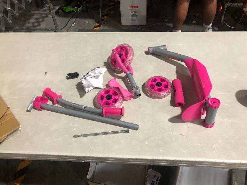 Photo 3 of ***USED - MISSING PARTS - NONFUNCTIONAL***
Razor Jr. Lil' Kick Scooter Pink Frustration-Free Packaging