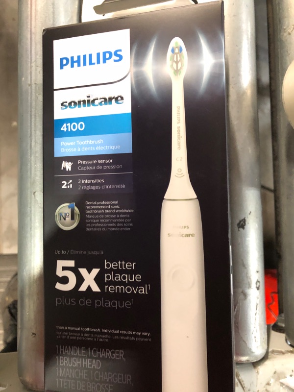 Photo 2 of **USED** Philips Sonicare 4100 Power Toothbrush, Rechargeable Electric Toothbrush