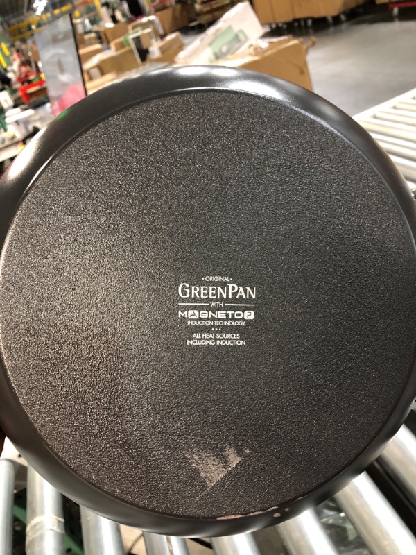 Photo 2 of 12' pot for stove top cooking by greenpan