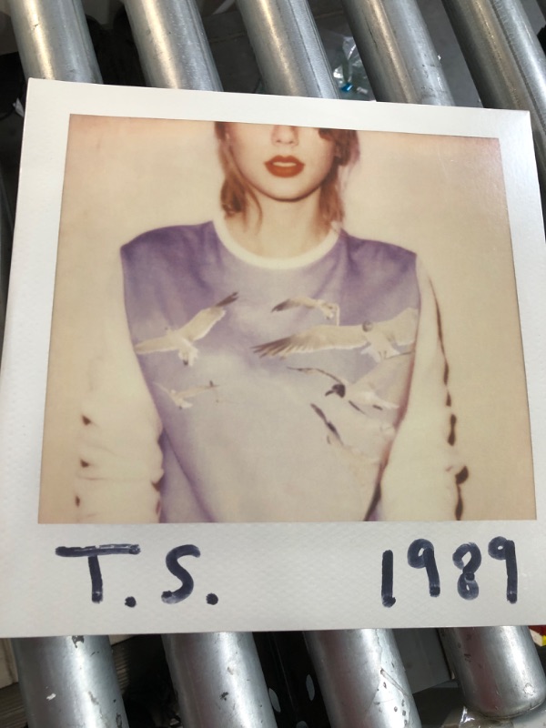 Photo 2 of 1989 taylor swift vinyl 