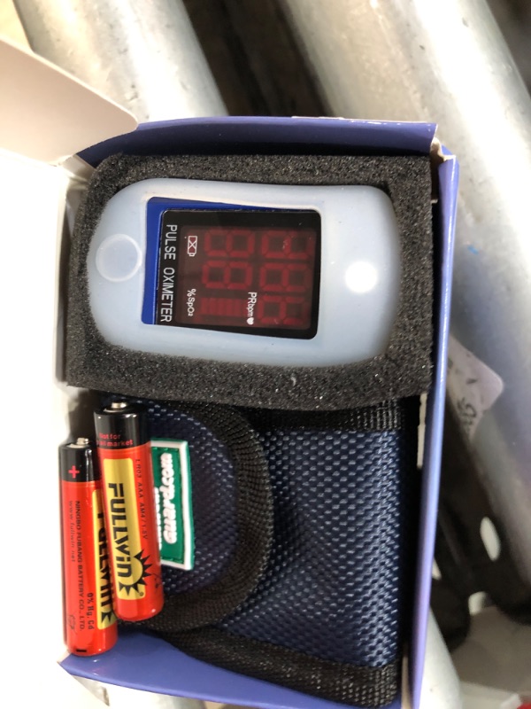 Photo 3 of Clinical Guard CMS-50DL SpO2 Pulse Oximeter Fingertip 