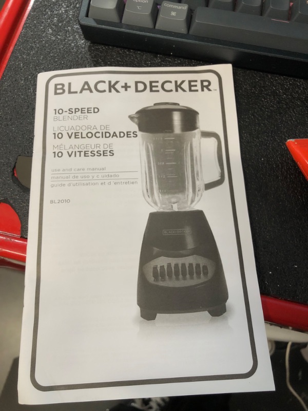 Photo 2 of BLACK+DECKER 10-Speed Countertop Blender with 48oz Glass Jar and 4-point Stainless Steel Blade
