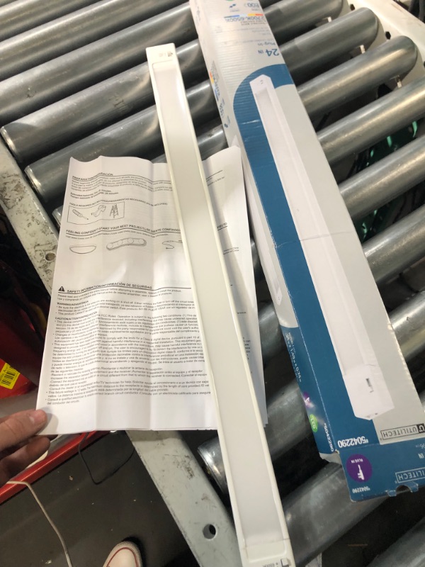 Photo 1 of Utilitech 24-in Plug-in LED Under Cabinet Strip Light

