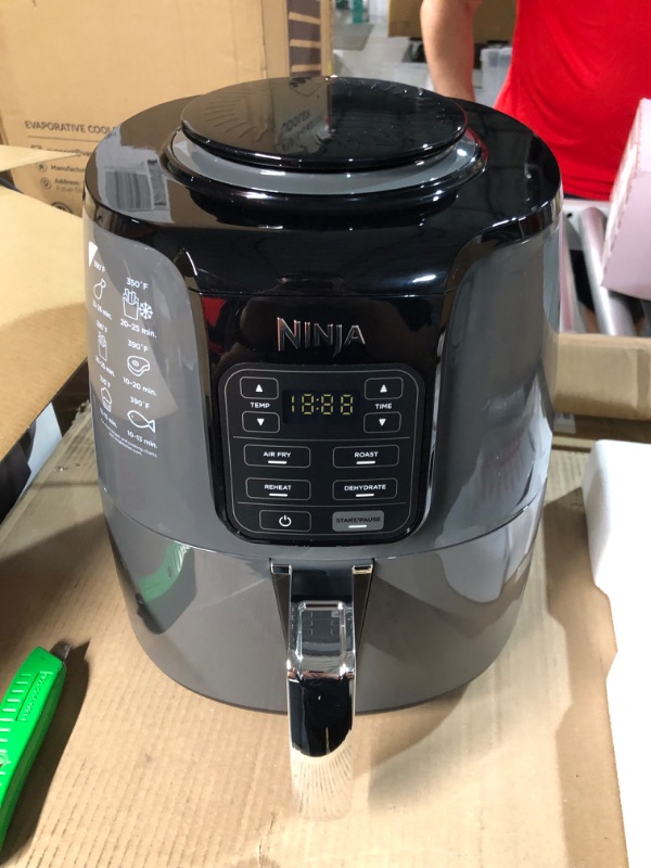 Photo 3 of *****DOES NOT TURN ON FOR PARTS  **** Ninja AF101 Air Fryer 