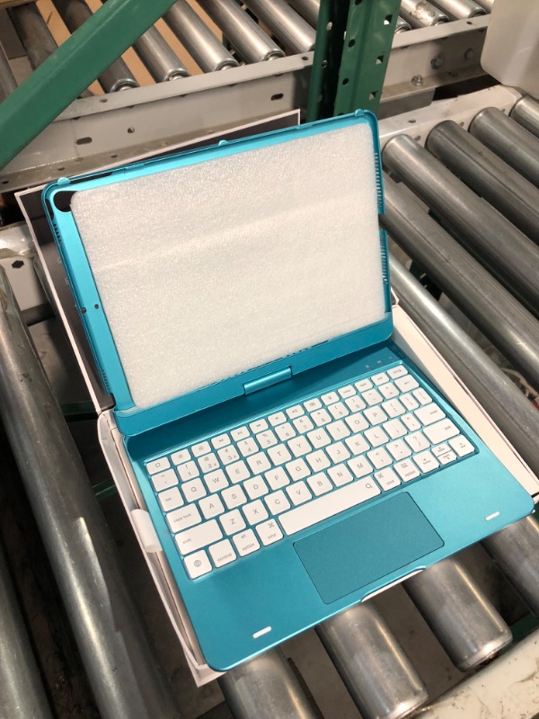 Photo 2 of typecase Touch iPad 9th Generation Case with Keyboard (10.2", 2021)