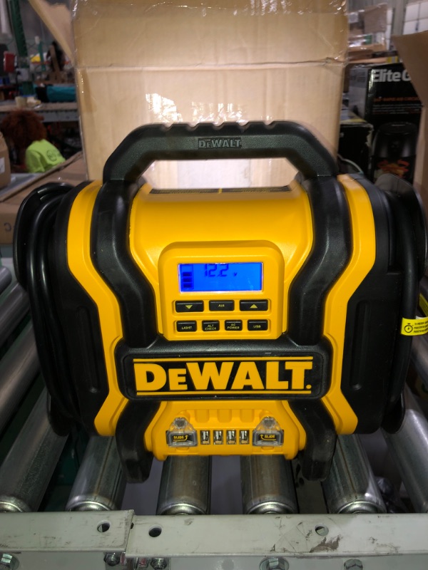 Photo 2 of DEWALT DXAEPS14 1600 Peak Battery Amp 12V Automotive Jump Starter/Power Station 