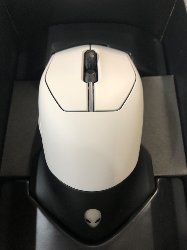 Photo 1 of New Alienware Wired/Wireless Gaming Mouse AW610M **NOT TESTED** *LOOKS NEW*
