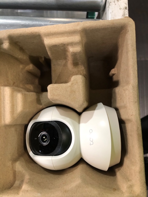 Photo 5 of TP-Link Tapo 2K Pan Tilt Security Camera w/ Motion Detection **WHITE** **NOT TESTED**