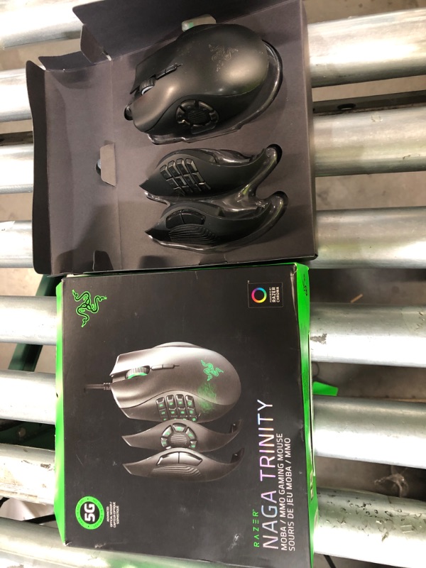 Photo 2 of Razer Mouse Gamer Naga Trinity 20 Buttons 16000DPI, Black **NOT TESTED** *SEE PHOTOS*